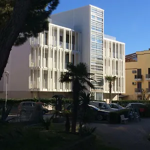 Milan Rosolina Mare